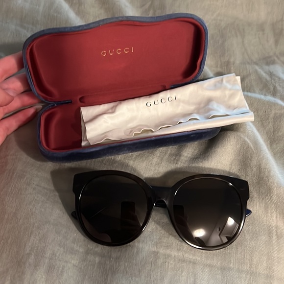 Gucci large sunglasses - Picture 3 of 8